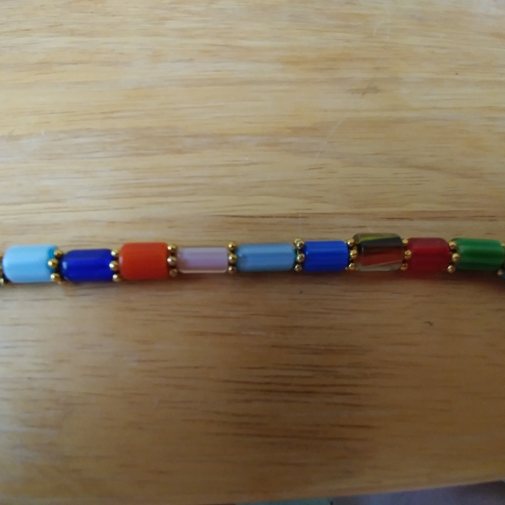 Handmade Glass Bead Bracelet - Picture 2 of 4